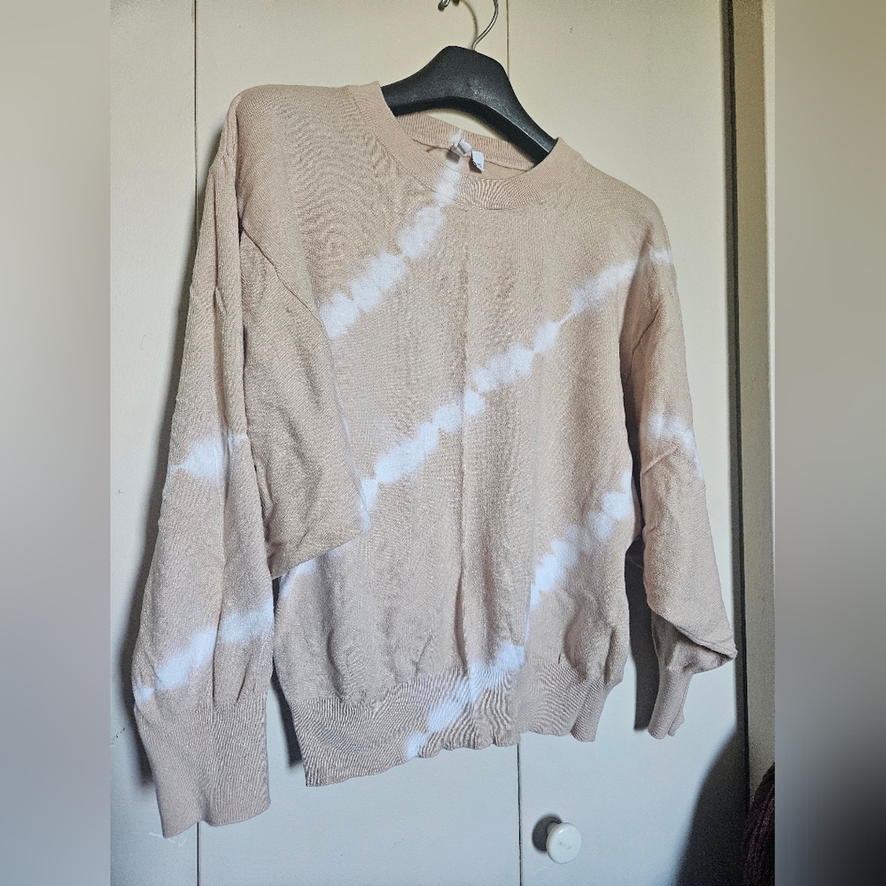 Elan Tan and White Crew Neck Sweater